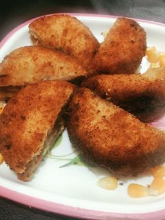 गोल्डन पोटैटो कॉइंस (Golden Potato coins recipe in Hindi) रेसिपी मुख्य फोटो