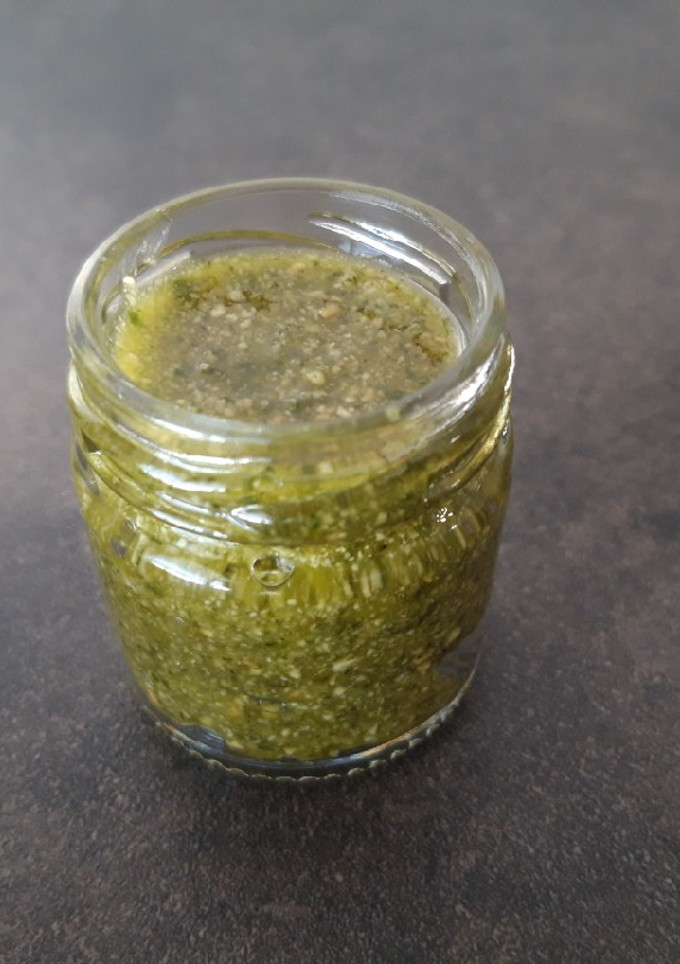 Una foto de Pesto express de avellanas