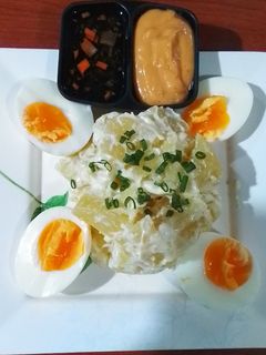 รูปของ สลัดมันฝรั่งไข่ต้ม