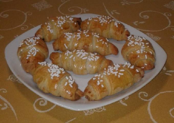 BRIOCHES: CORNETTI SFOGLIATI 🥐