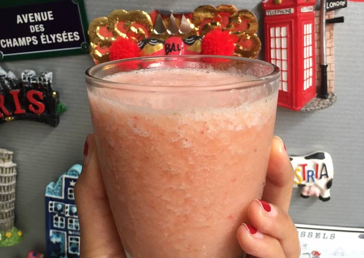 Banana Strawberry Ananas Smoothies