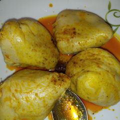 A picture of Moi-moi.