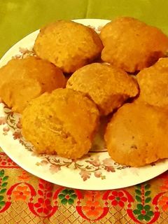 कद्दू की मसाला पूरी (Kaddu ki masala puri recipe in Hindi) रेसिपी मुख्य फोटो