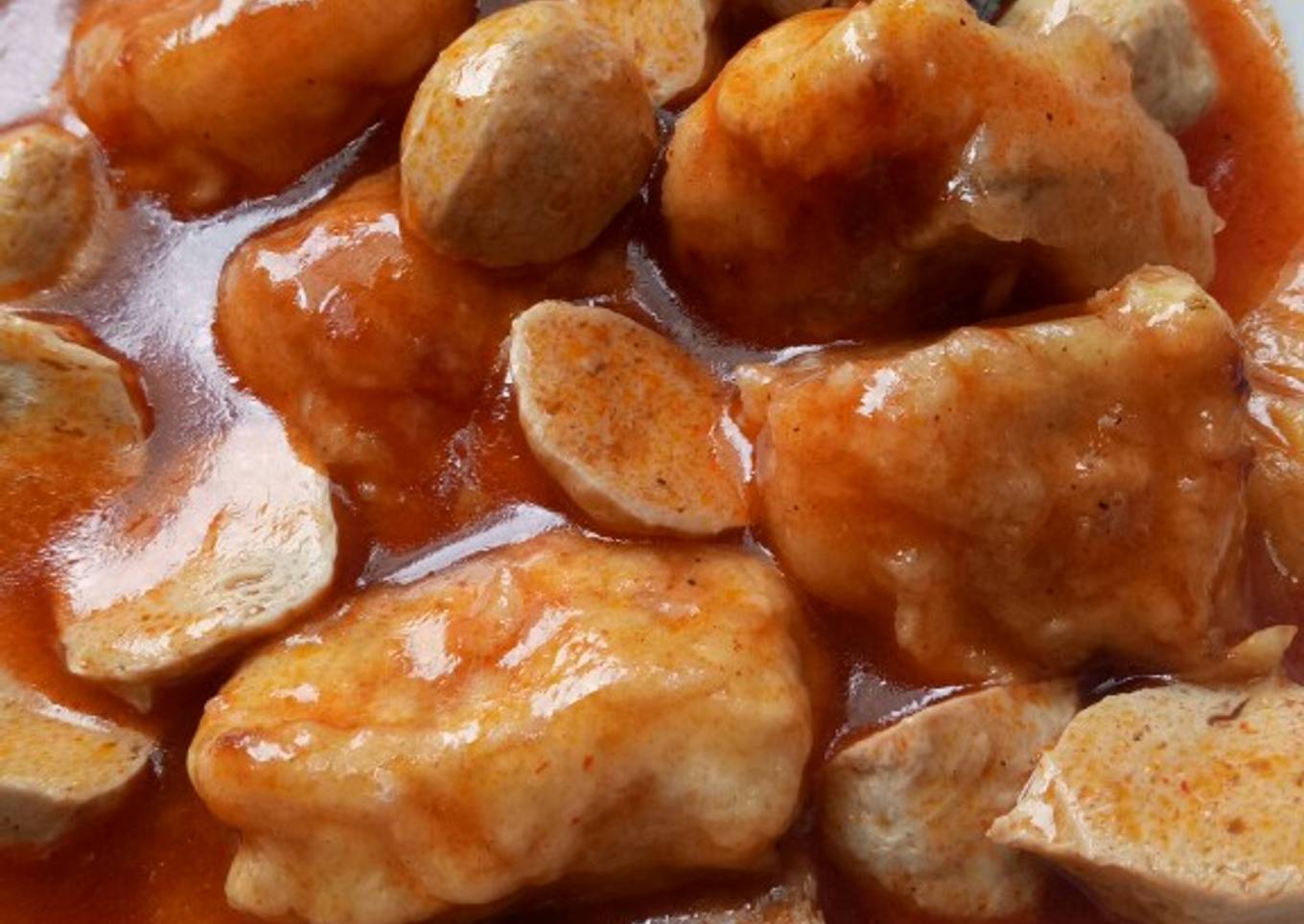 Gurame Tepung dan bakso ikan saos pedas