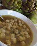 Brodo finto di carciofi con polpettine di gambi e mortadella