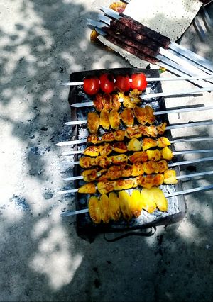 عکسی از دستور جوجه کباب زعفرانی 🍖
