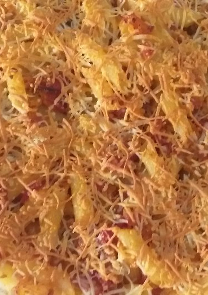 Una foto de Macarrones tres en uno