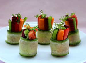 A picture of Raw Zucchini Greek Salad Makizushi.