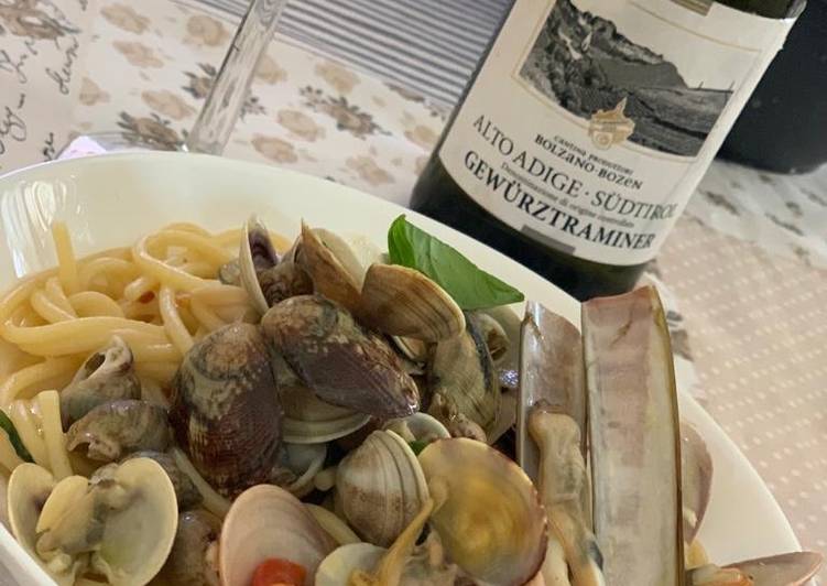 Recetta di Veloce Spaghettoni ai frutti di mare