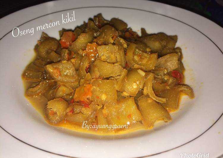 Oseng mercon kikil khas jogja