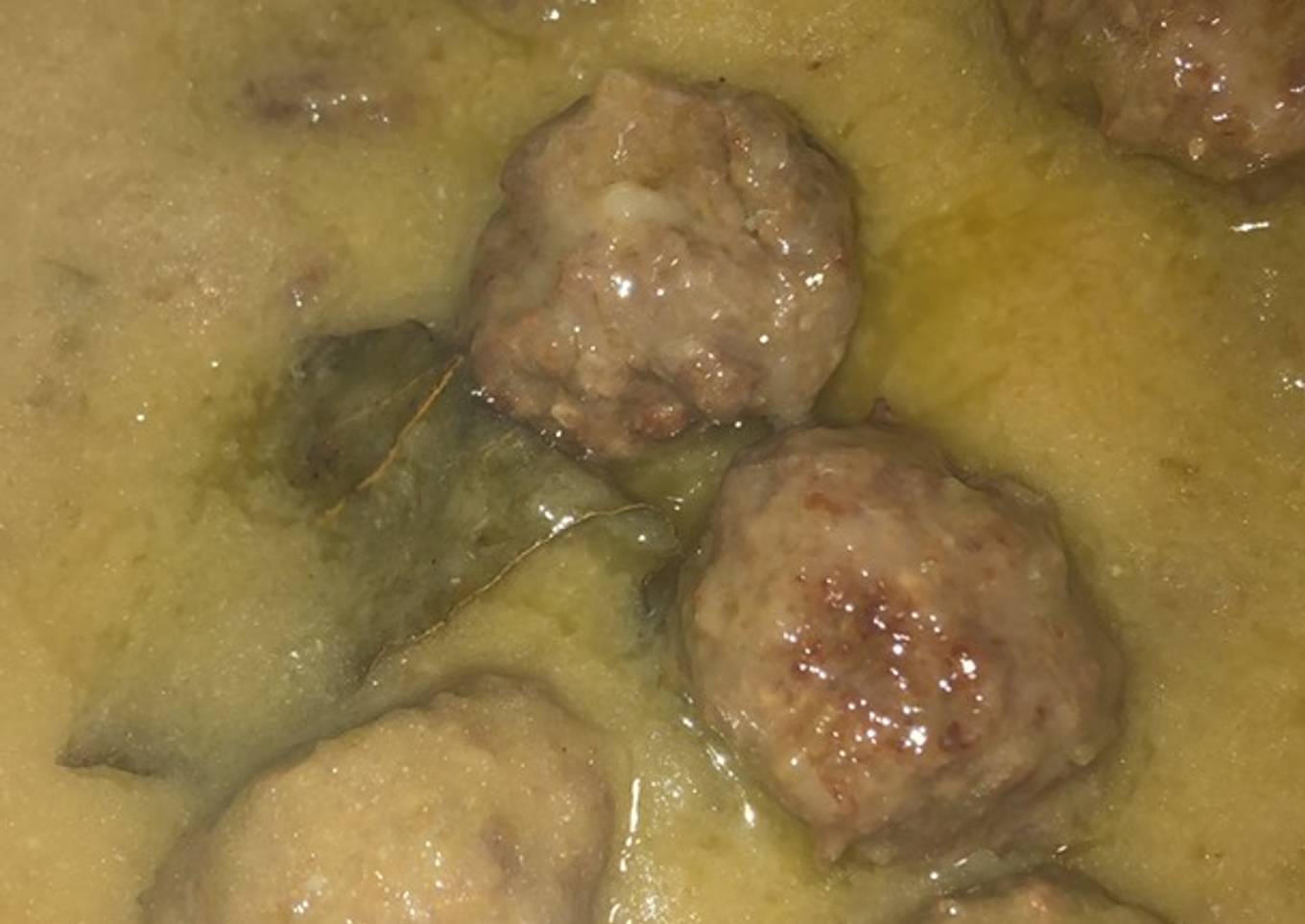 Albóndigas en salsa