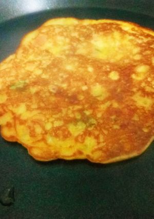 बेसन का चीला (Besan ka cheela recipe in Hindi) रेसिपी मुख्य फोटो