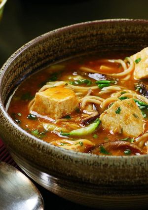 A picture of Korean spicy tofu hot pot.