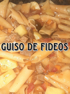 Una foto de Guiso de fideos con carne