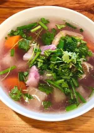 Hình của món Canh rau củ hầm chân giò.