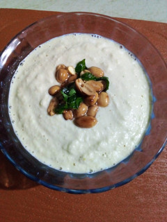 நிலக்கடலை தேங்காய் சட்னி (Nilakadalai thengai Chutney Recipe in Tamil) செய்முறை முக்கிய புகைப்படம்