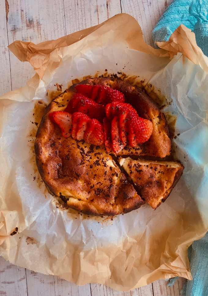 Una foto de Tarta de yogur de stracciatella