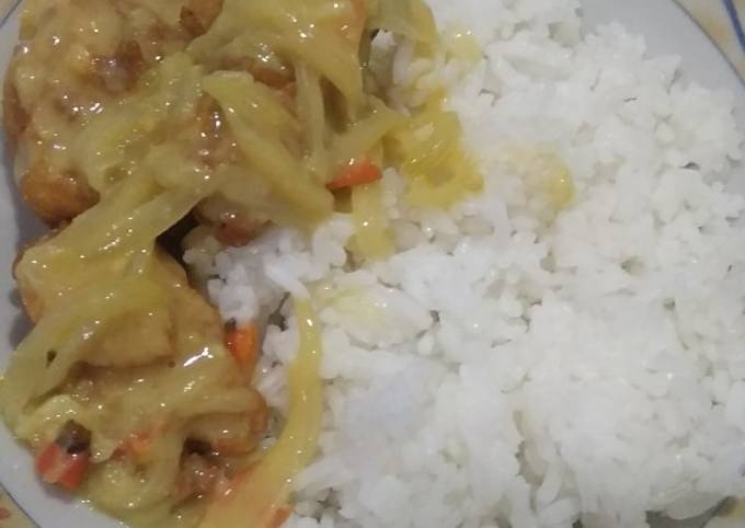 Cara Gampang Menyiapkan Chicken with Salted egg sauce yang Menggugah Selera