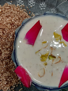 કડા ના (લાલ) ચોખા નો દૂધપાક (Dudhpak Recipe In Gujarati) રેસીપી મુખ્ય ફોટો