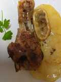 Jamoncitos de pollo asado con patatas al vino blanco