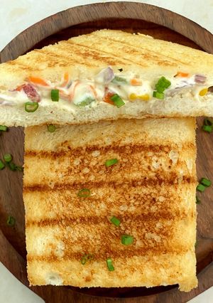 A picture of Cream cheese sandwich.