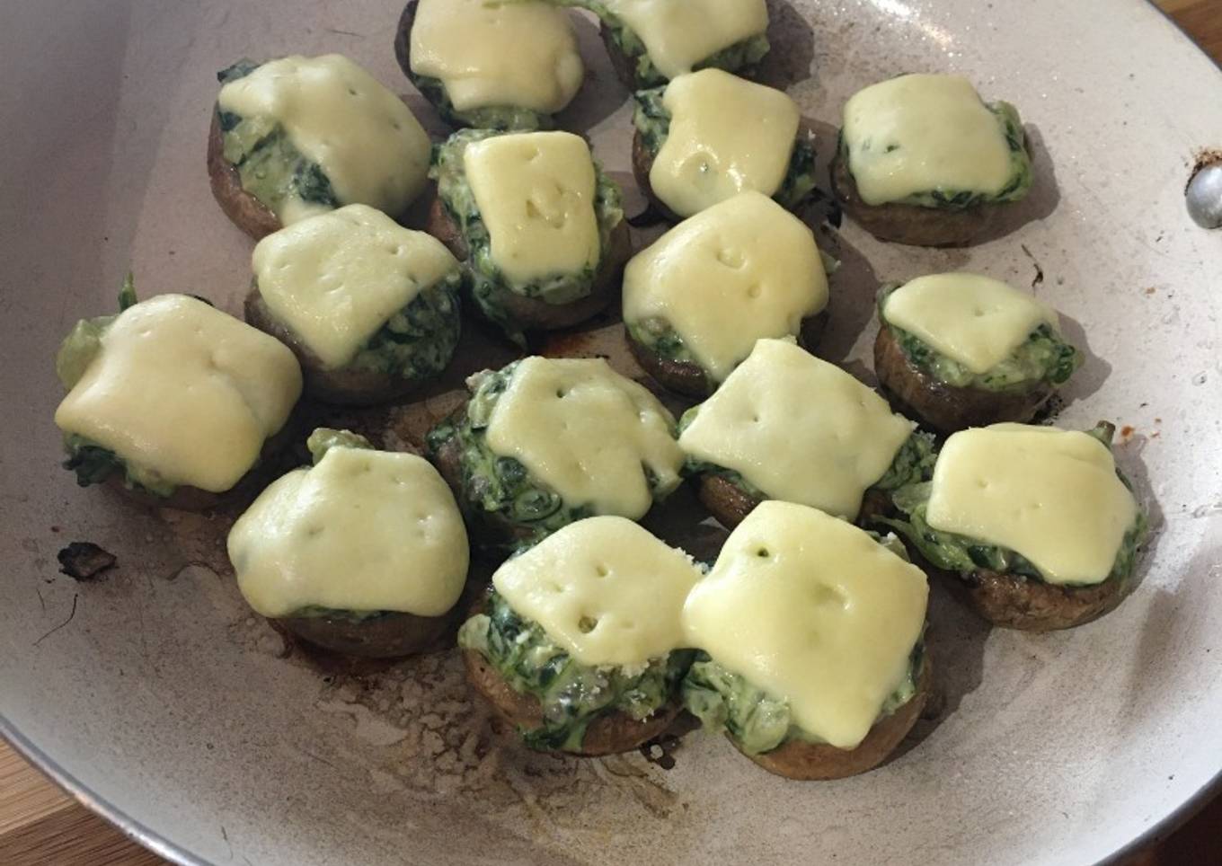 Champiñones rellenos