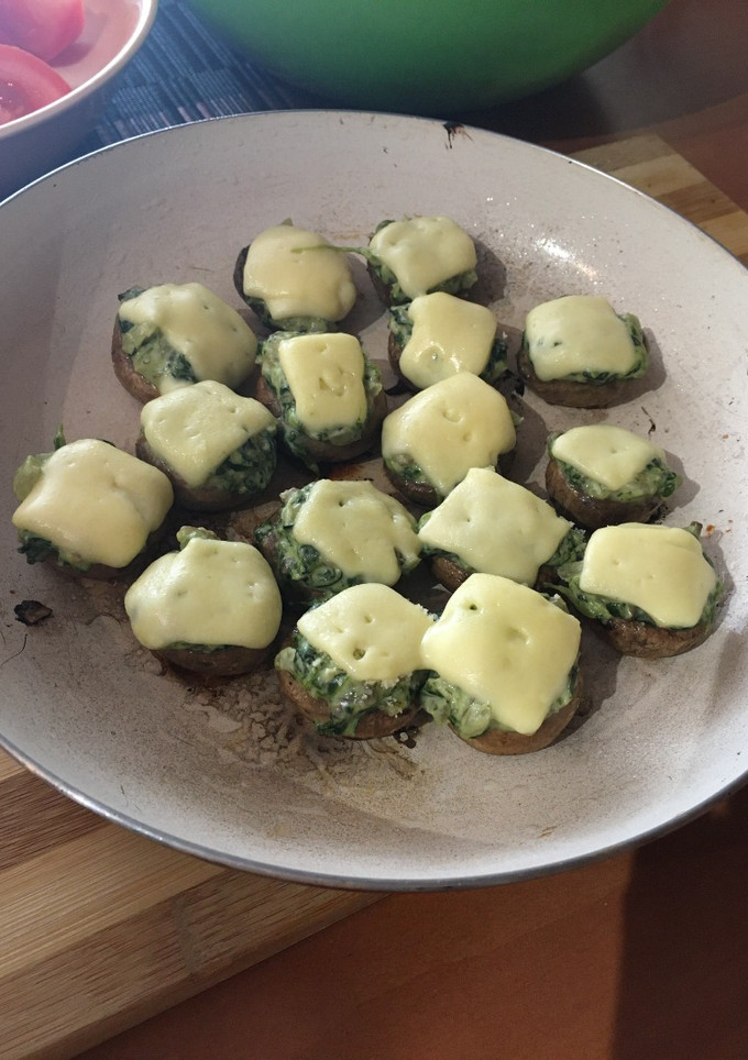 Una foto de Champiñones rellenos