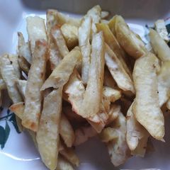 A picture of Fried sweet potatoes.