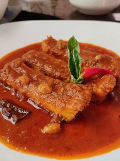 কাতলা মাছের কালিয়া (Fish kaliya recipe in bengali) রেসিপির প্রধান ছবি