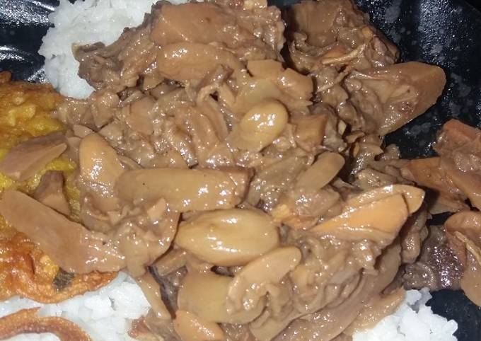 Cara Memasak Gudeg campur ayam ceker daging Untuk Jualan
