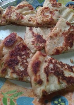 A picture of Bajra,Jowar,Sama mix uttapam.