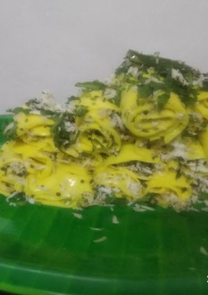 खांडवी (Khandvi recipe in hindi) रेसिपी मुख्य फोटो