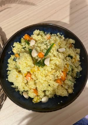Una foto de Cous cous con verduritas y pollo