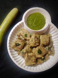 દૂધી ઢોકળા (Dudhi Dhokla Recipe In Gujarati) રેસીપી મુખ્ય ફોટો