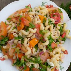 A picture of Pasta vegetables salad.