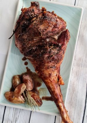 Una foto de Pierna de cabrito al horno