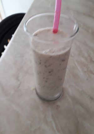 Φωτογραφία της συνταγής Smoothie μπανάνα με παγωτό και γιαούρτι