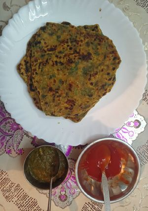 मेथी के पराठे (methi ke parathe recipe in hindi) रेसिपी मुख्य फोटो