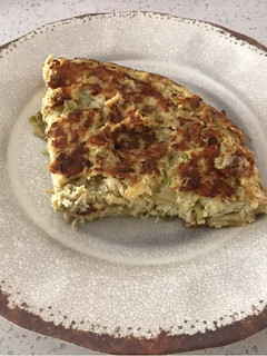 Una foto de Tortilla de lechugas con quesos