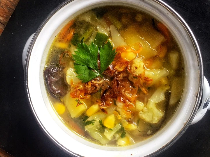 Langkah Gampang Menyiapkan Resep Sup Sayur Warna Warni yang Bisa Manjain Lidah Anti Ribet, Uenak Banget