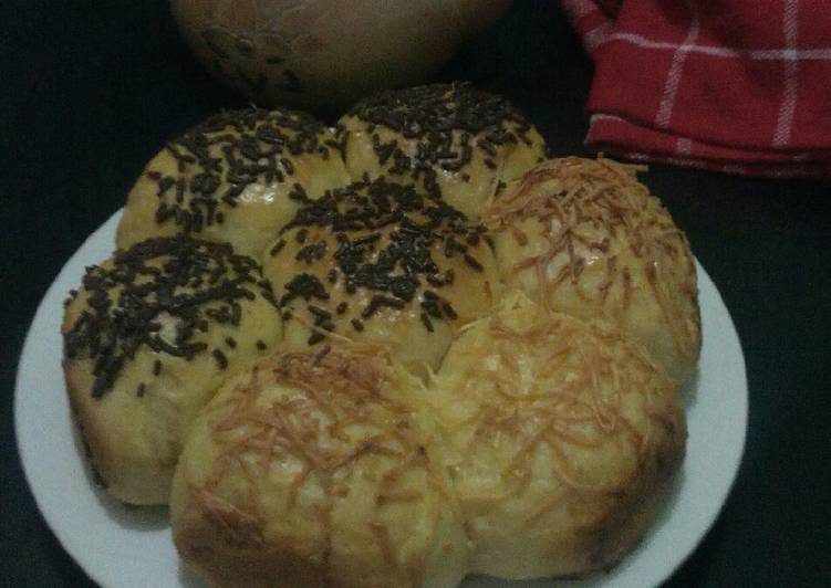 Roti manis isi coklat