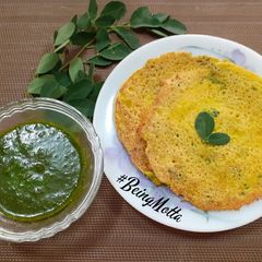 A picture of Drumstick Leaves Chilla.