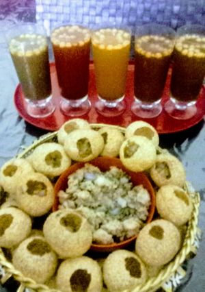 A picture of Pani puri.