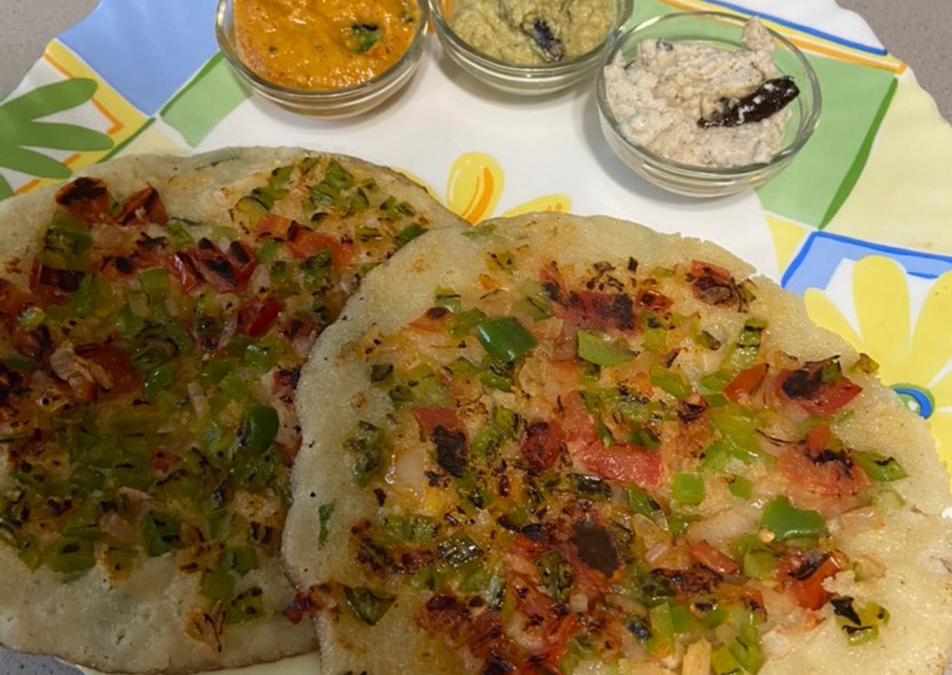 Upma with tricolour coconut chutney