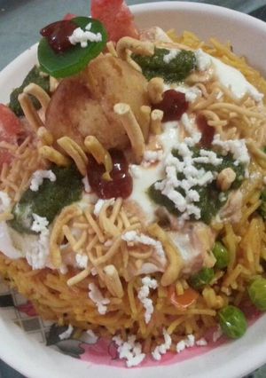 A picture of Savory saviya cake.