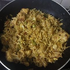 A picture of Gobi & Matar pulao.