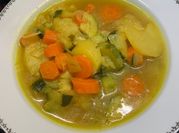 Une photo de bouillon de legume