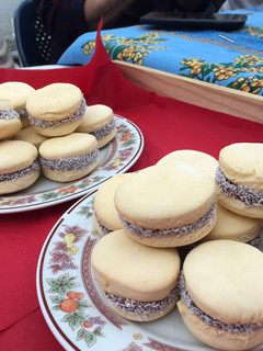 Una foto de Alfajores de maicena SIN MANTECA