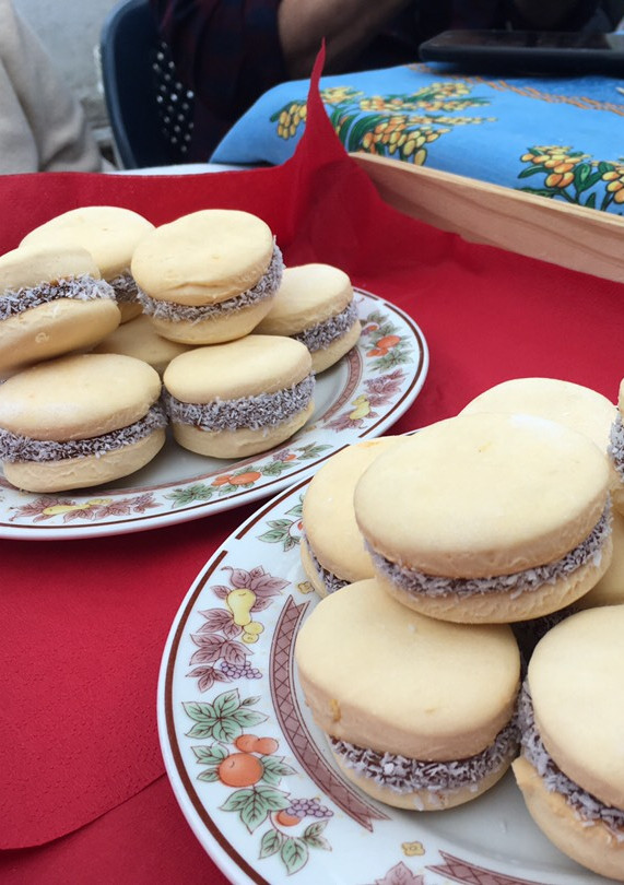 Una foto de Alfajores de maicena SIN MANTECA