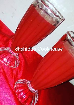 A picture of Water melon juice.
